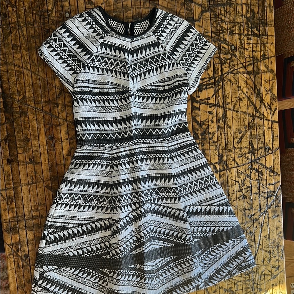 Yigal Azrouel Black and White A-Line Dress - Sz Small